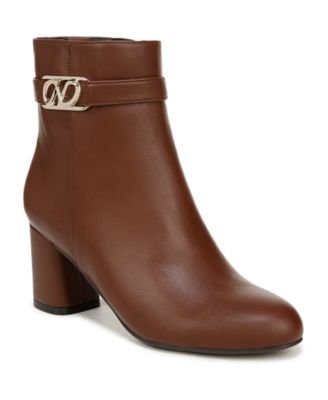 Women's Fashion Boot Clearance